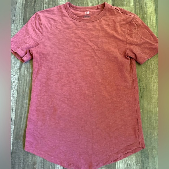 Gap Lived In T Shirt Size Small Curved Hem Short Sleeve - Picture 1 of 7